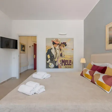 Molo Angioino Suites-2